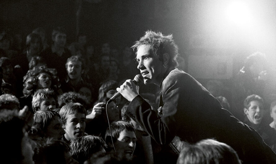 January 14: THE SEX PISTOLS – The Danger of Razing the House Without New Blueprints